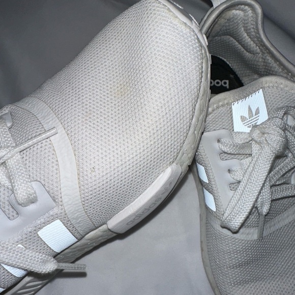 Adidas WHITE BOOSTS - Picture 3 of 9